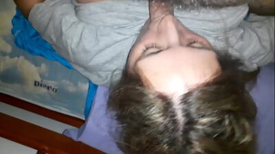 Argentina Rubia y tetona le encanta mi verga